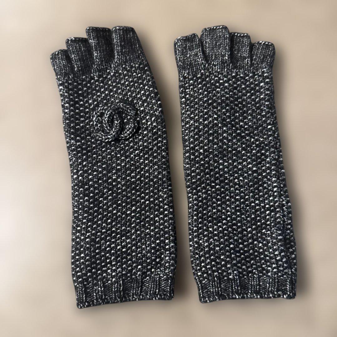CHANEL 指なしグローブ ブラック・グレー