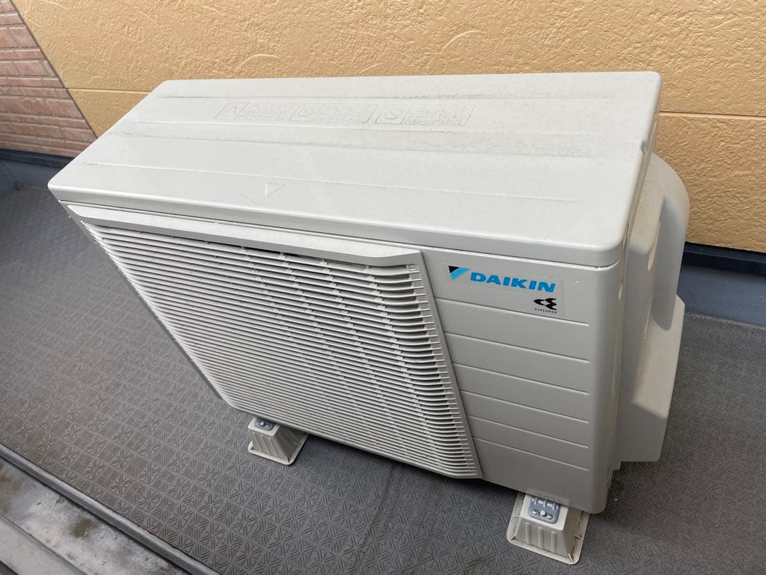 み*ん様 エアコン ダイキン 14畳用冷房4kw 2023年製(引き取りの方限定