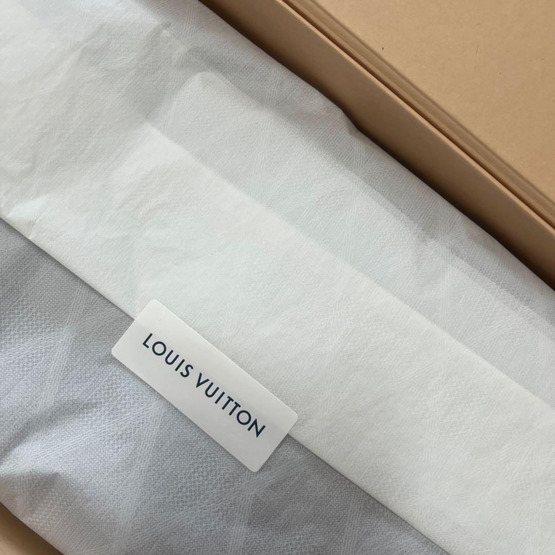 【LOUIS VUITTON】メンズ　マフラー【未使用】