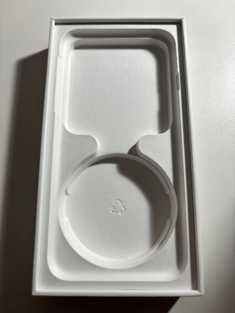 iPhone SE 第2世代　ミッドナイト64GB SIMロックなし　アイフォン