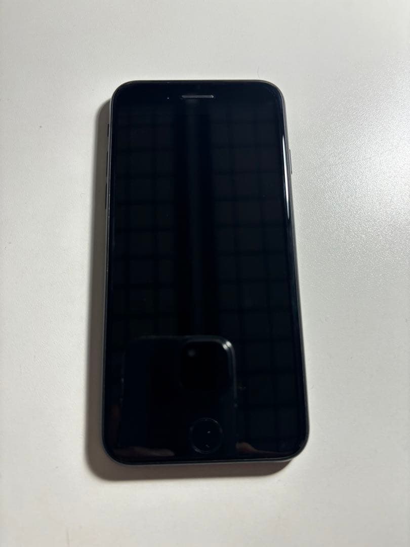 iPhone SE 第2世代　ミッドナイト64GB SIMロックなし　アイフォン