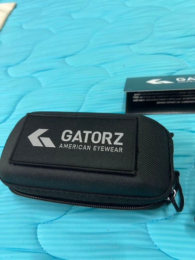 GATORZ マグナム　調光レンズ　収納ケース付き