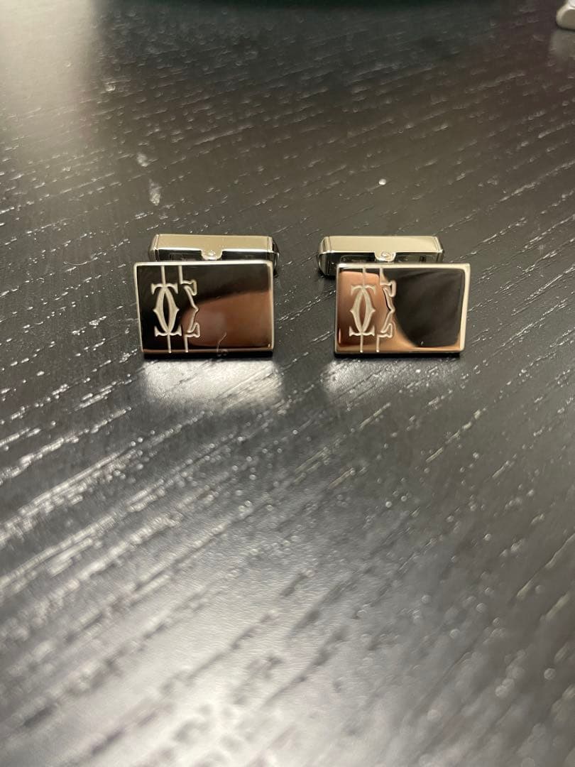 新品未使用　カルティエ　カフス