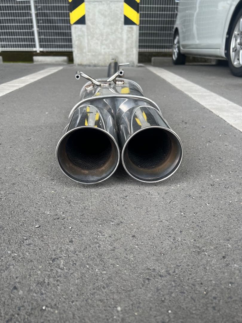 ホンダ　レジェンドka9 社外マフラー