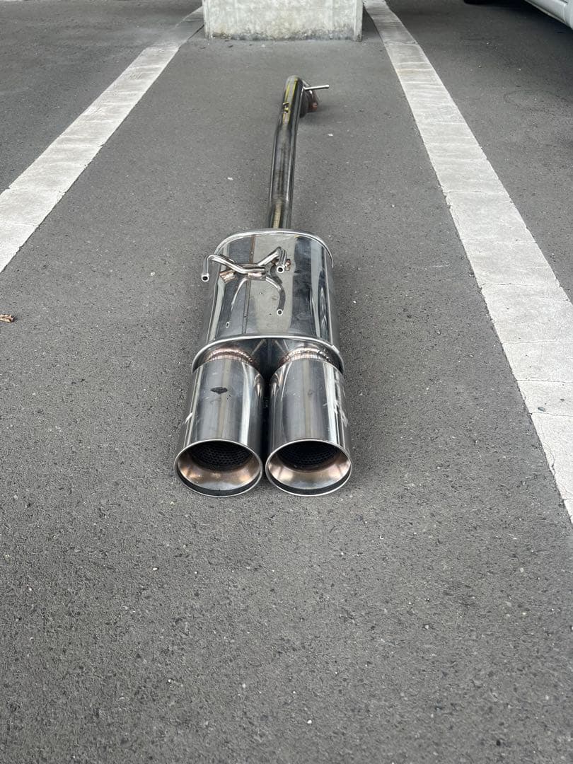 ホンダ　レジェンドka9 社外マフラー