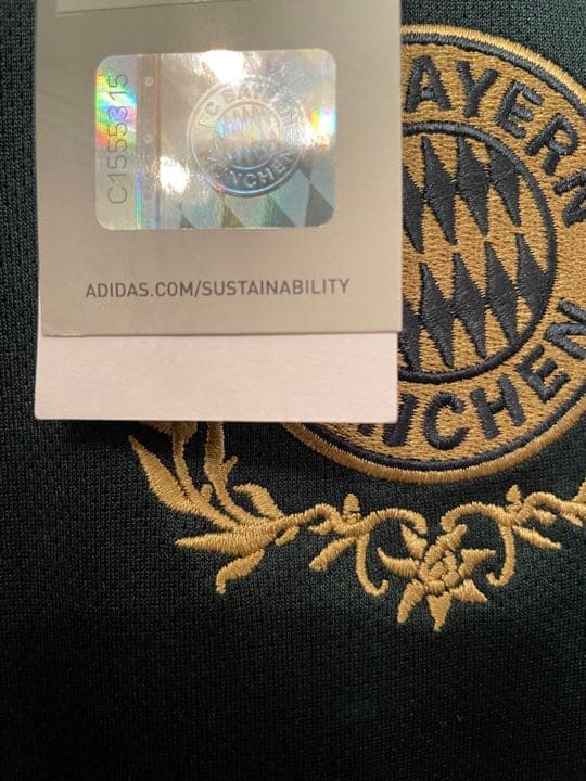 【年末限定特価/正規品】バイエルン 4thユニフォーム レヴァンドフスキ