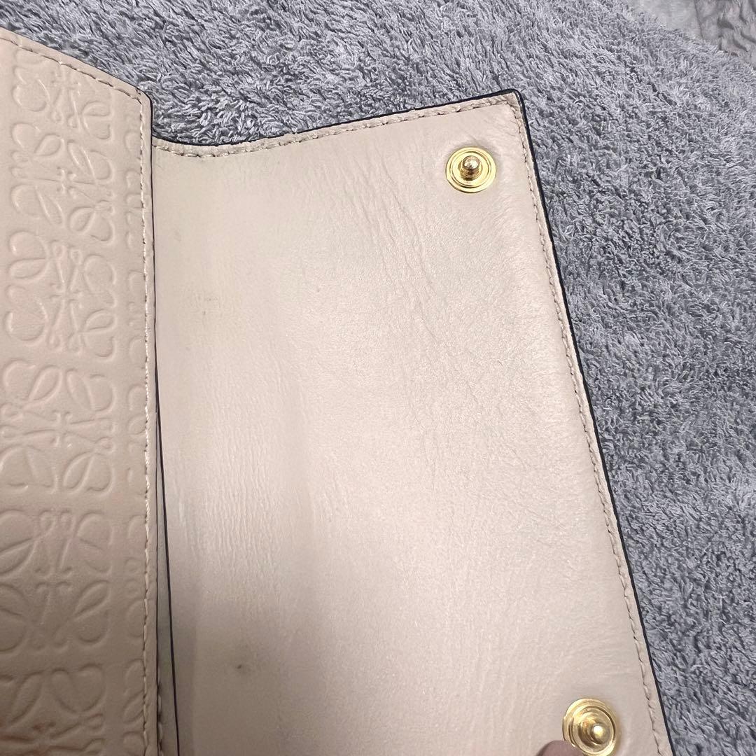 ロエベ 6連キーケース アナグラム リピート エンボス 型押し