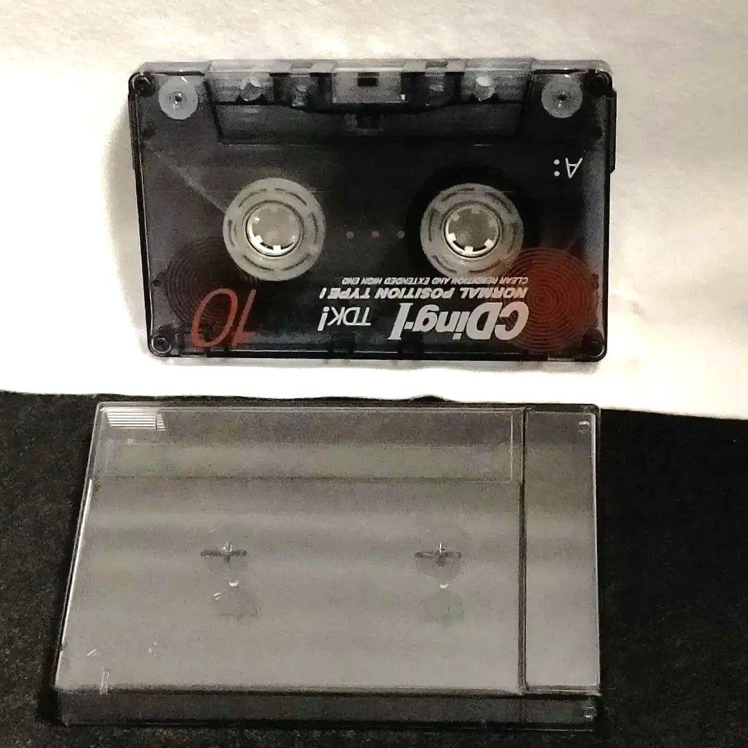 Theピーズ 廃盤ビデオ15本+FC限定激レアカセット「こじきのうた」+シール他