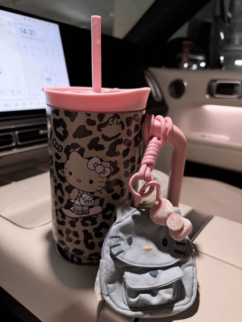 早い者勝ち海外限定ハローキティHelloKittytbh マグボトル タンブラー