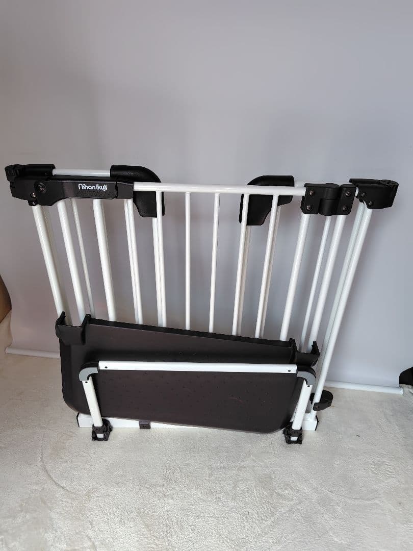 日本育児　おくだけとおせんぼ　おくトビラ　ホワイトスチール