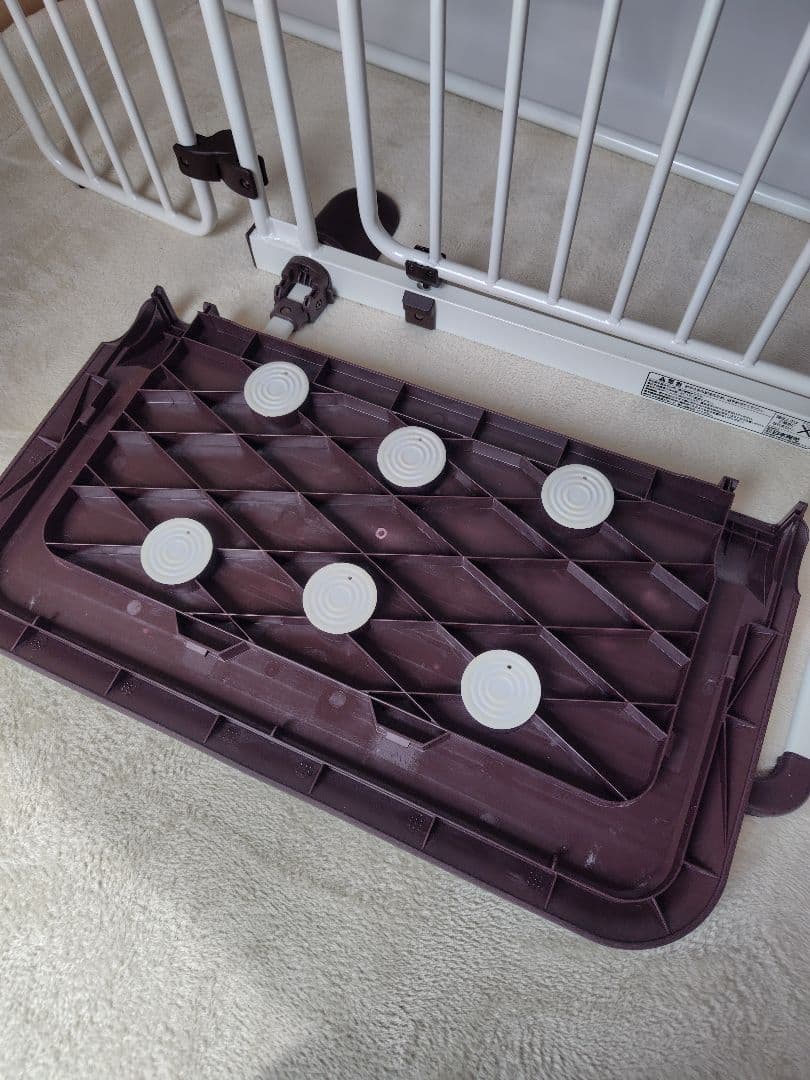 日本育児　おくだけとおせんぼ　おくトビラ　ホワイトスチール