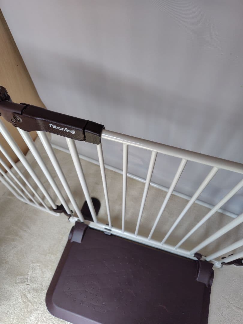 日本育児　おくだけとおせんぼ　おくトビラ　ホワイトスチール