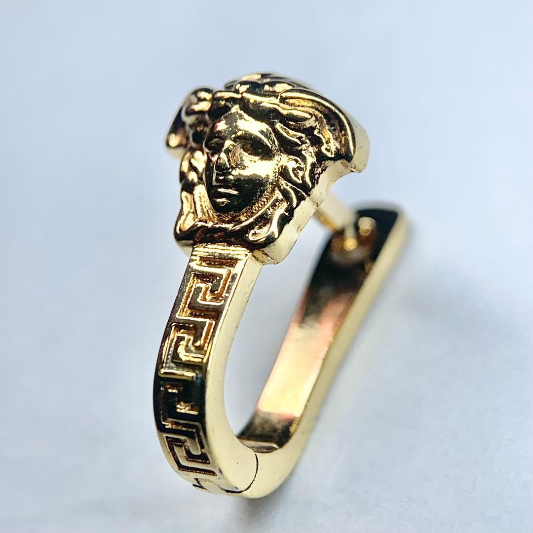 未使用級 VERSACE ヴェルサーチェ ピアス 片耳用 メデューサ ゴールド