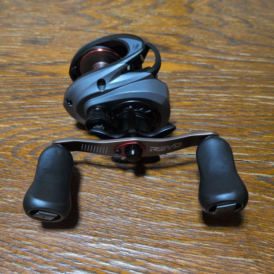 アブガルシア REVO５SX ROCKET　 　ハイギア　ギア比9　(右)