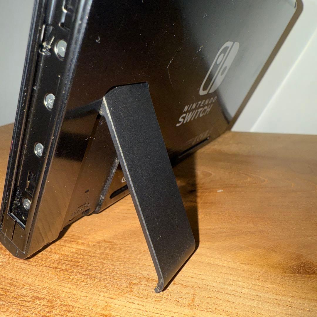 Nintendo switch 本体のみ　中古