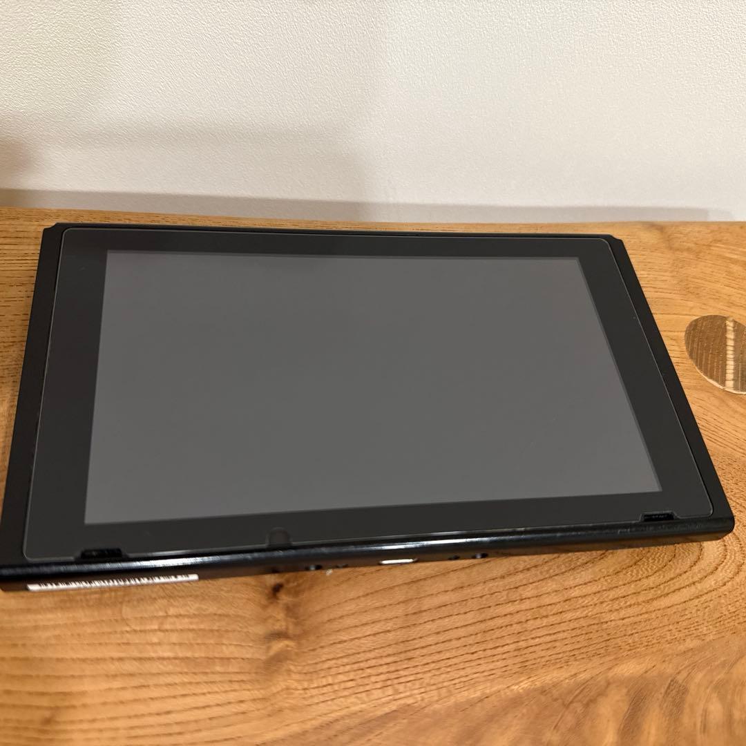 Nintendo switch 本体のみ　中古