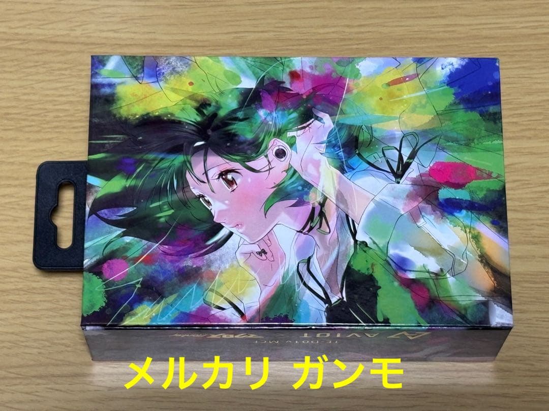 新品 AVIOT マクロスF コラボ イヤホン TE-D01v-MCF