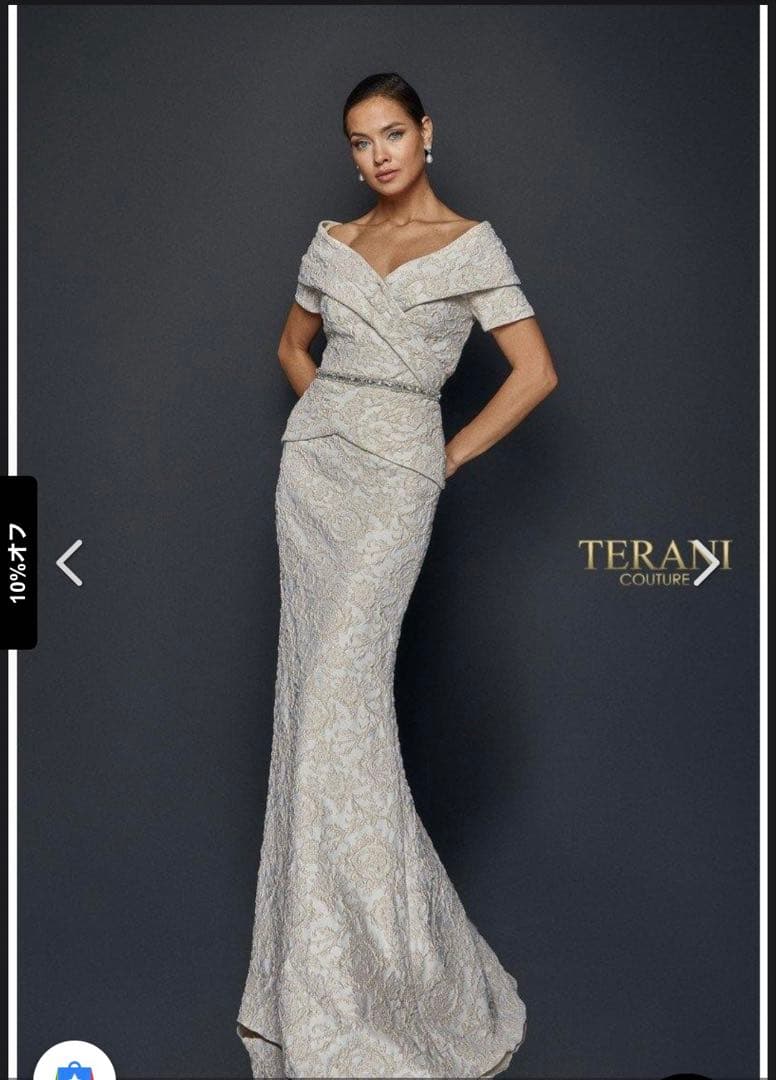 ゆ*こ様 上品TERANI シルバー オフショルダードレス