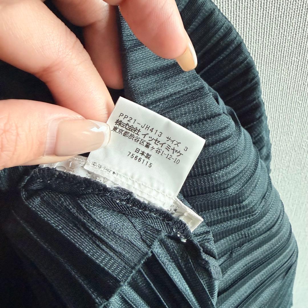 プリーツプリーズ　ダークグリーン　ワンピース　美品