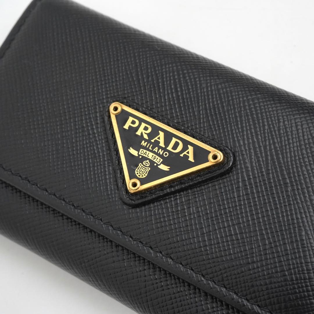 ✨未使用に近い✨　PRADA キーケース　三角プレート　サフィアーノレザー　6連