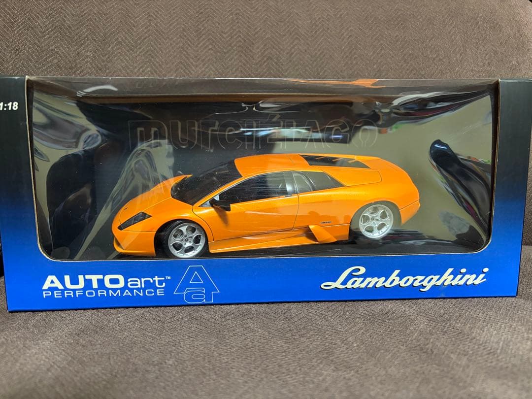 ハチハチAUTOart Lamborghini MURCIE