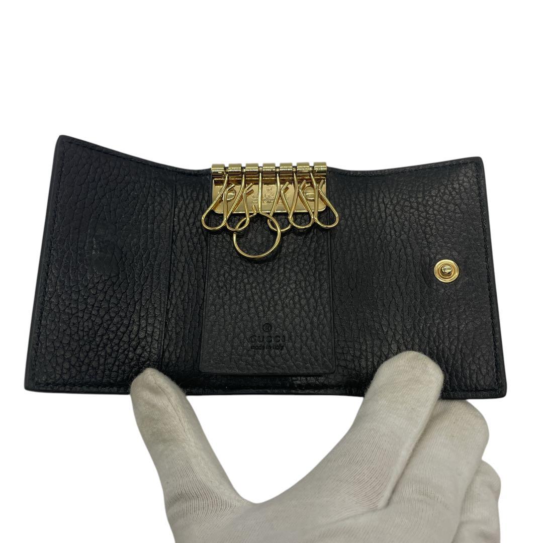【未使用級 極美品】グッチ ダブルG バイカラー 6連キーケース ブラック 現行