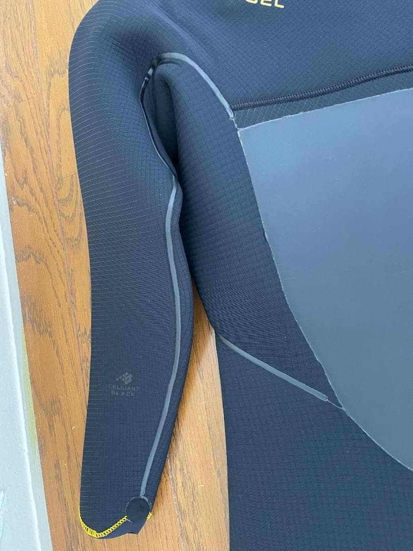 最終値下【試着のみ】Xcel 5/4mm DrylockX Hooded 海外S