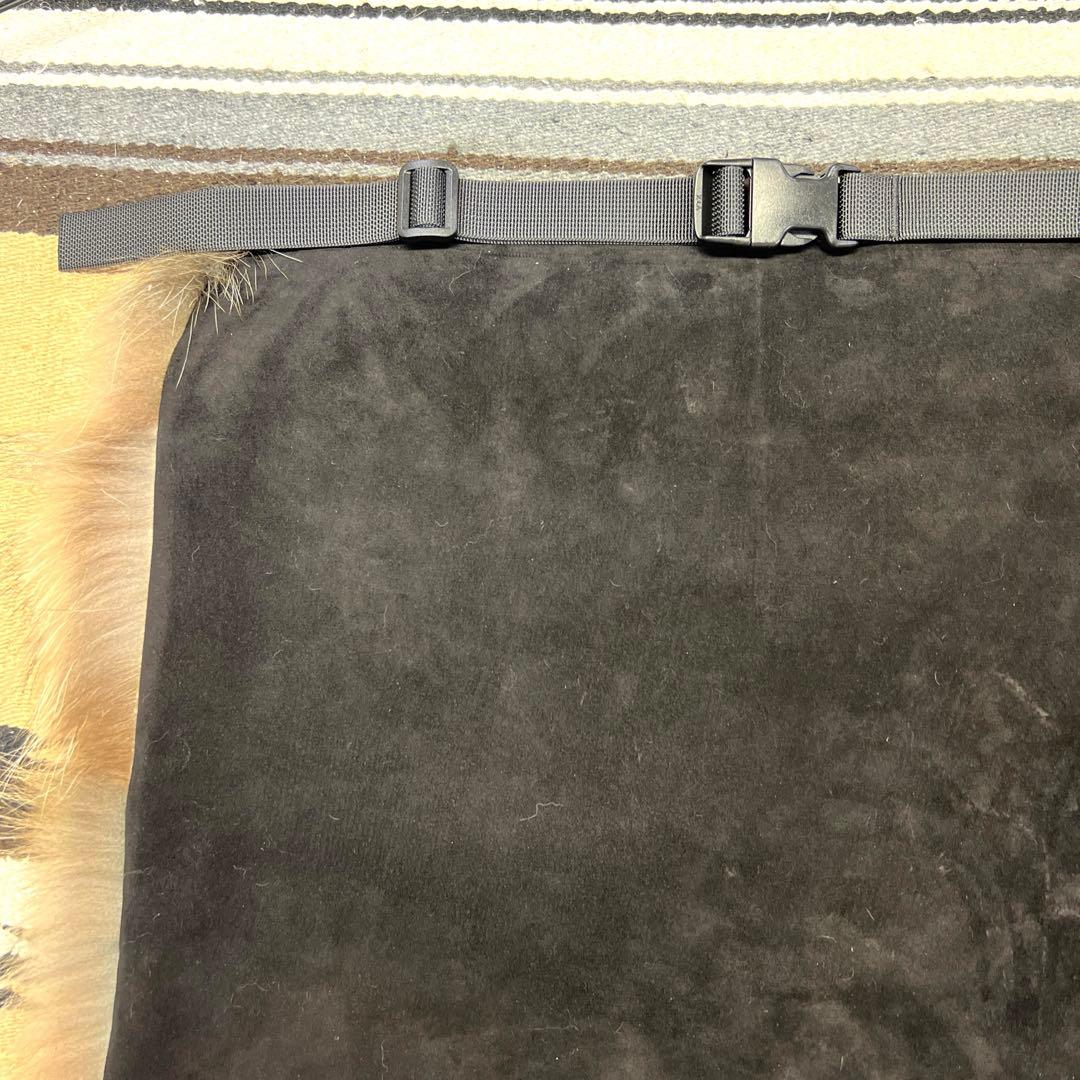 本革　裏地付レザー　狸毛皮敷物　尻あて尻皮　ヒップガード　登山　キャンプ　スキー