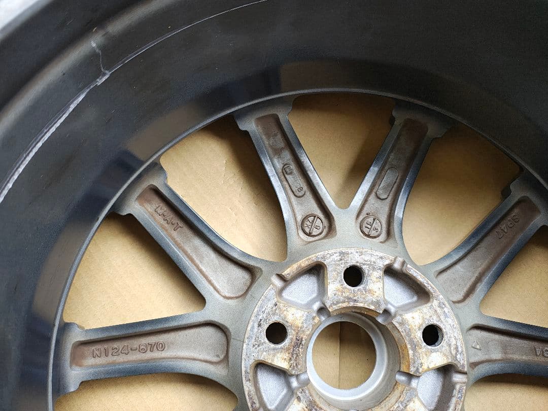 日産　ジューク　ニスモ 純正ホイール 18インチ エンケイ　1本