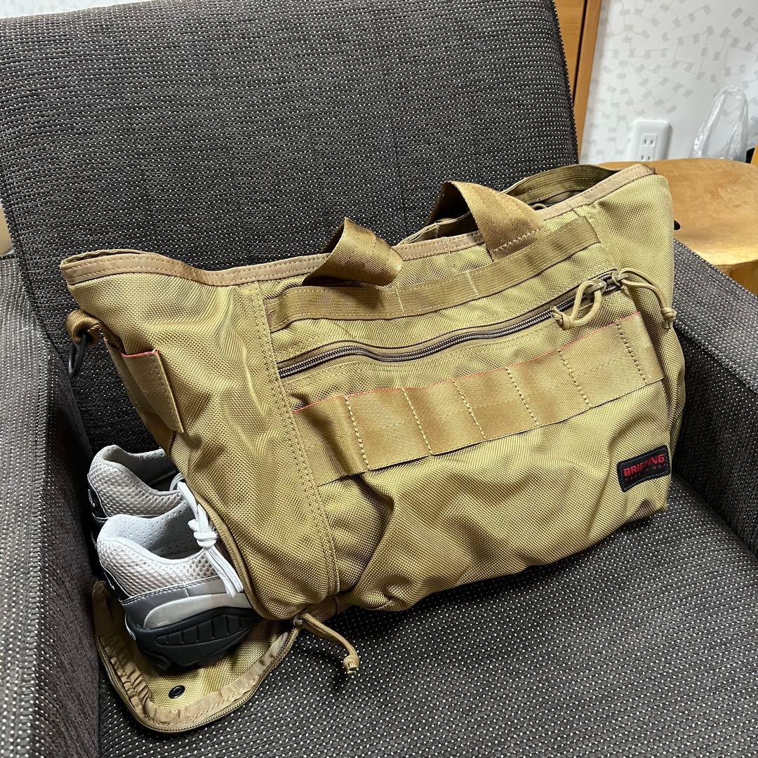 美品BRIEFING ベージュカーキ　イージーワイヤー