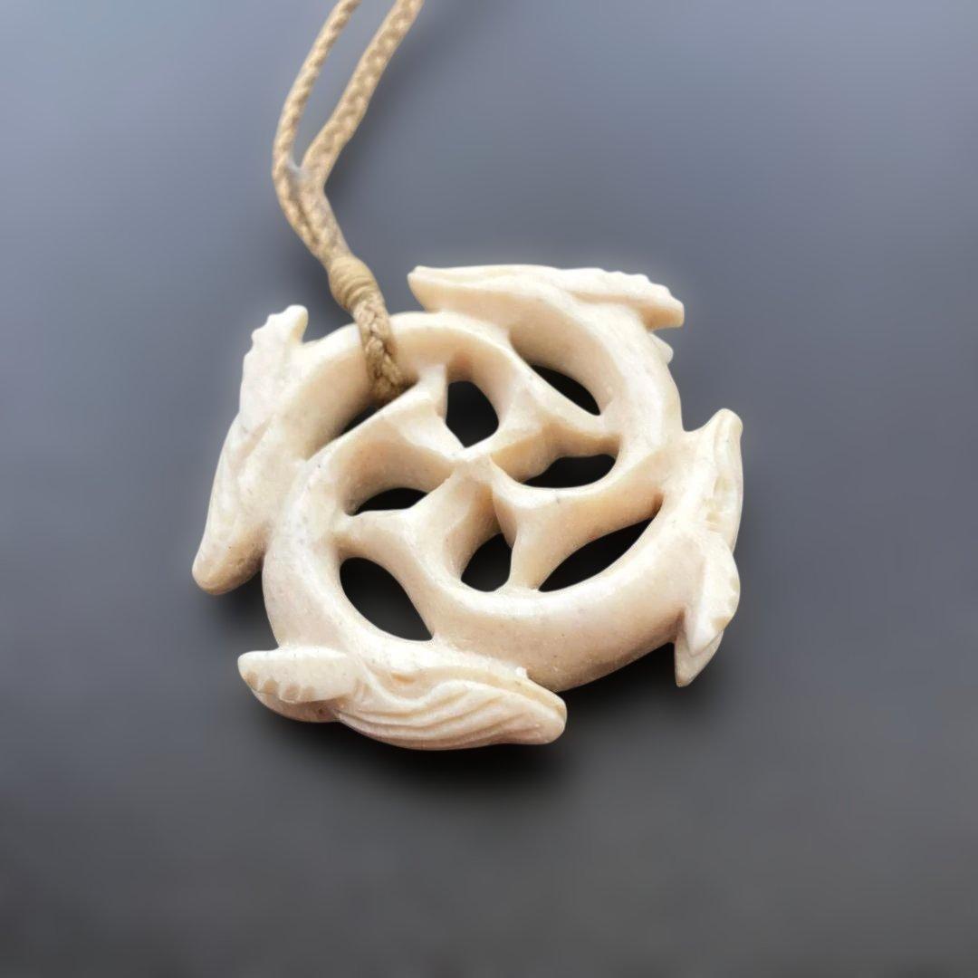 ボーンカービング　ネックレス