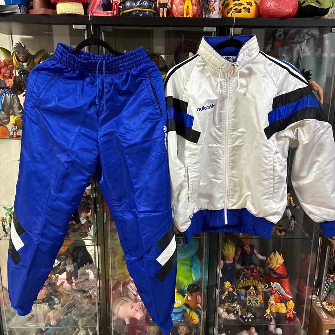 【希少】アディダス　デサント　ウィンドブレーカー　ガンバ大阪モデル厚手1993年