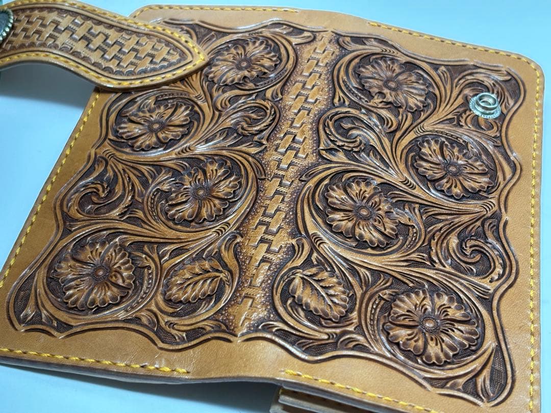 Koto　【年末セール】ロングウォレット　長財布　レザーカービング