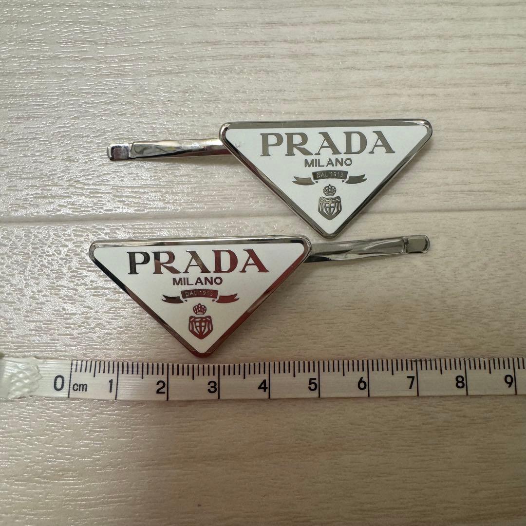 未使用☆正規品　PRADA プラダ　メタルヘアクリップ　ヘアアクセ　ヘアピン