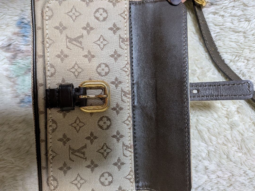 Louis Vuitton ショルダーバッグ ベージュ