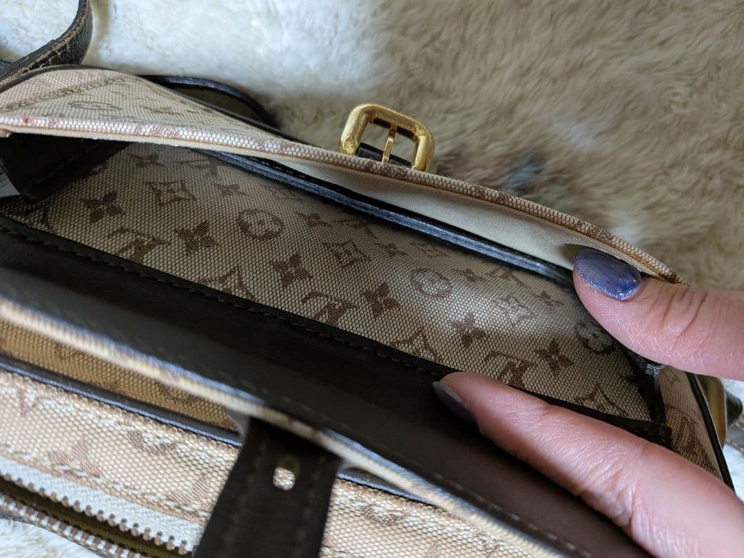 Louis Vuitton ショルダーバッグ ベージュ