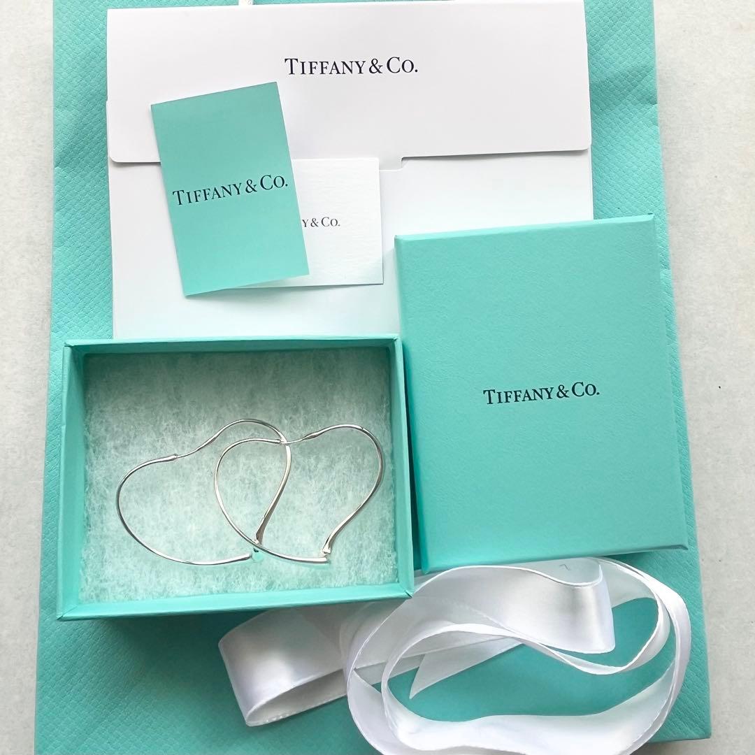 Tiffany オープン ハート フープ ピアス M