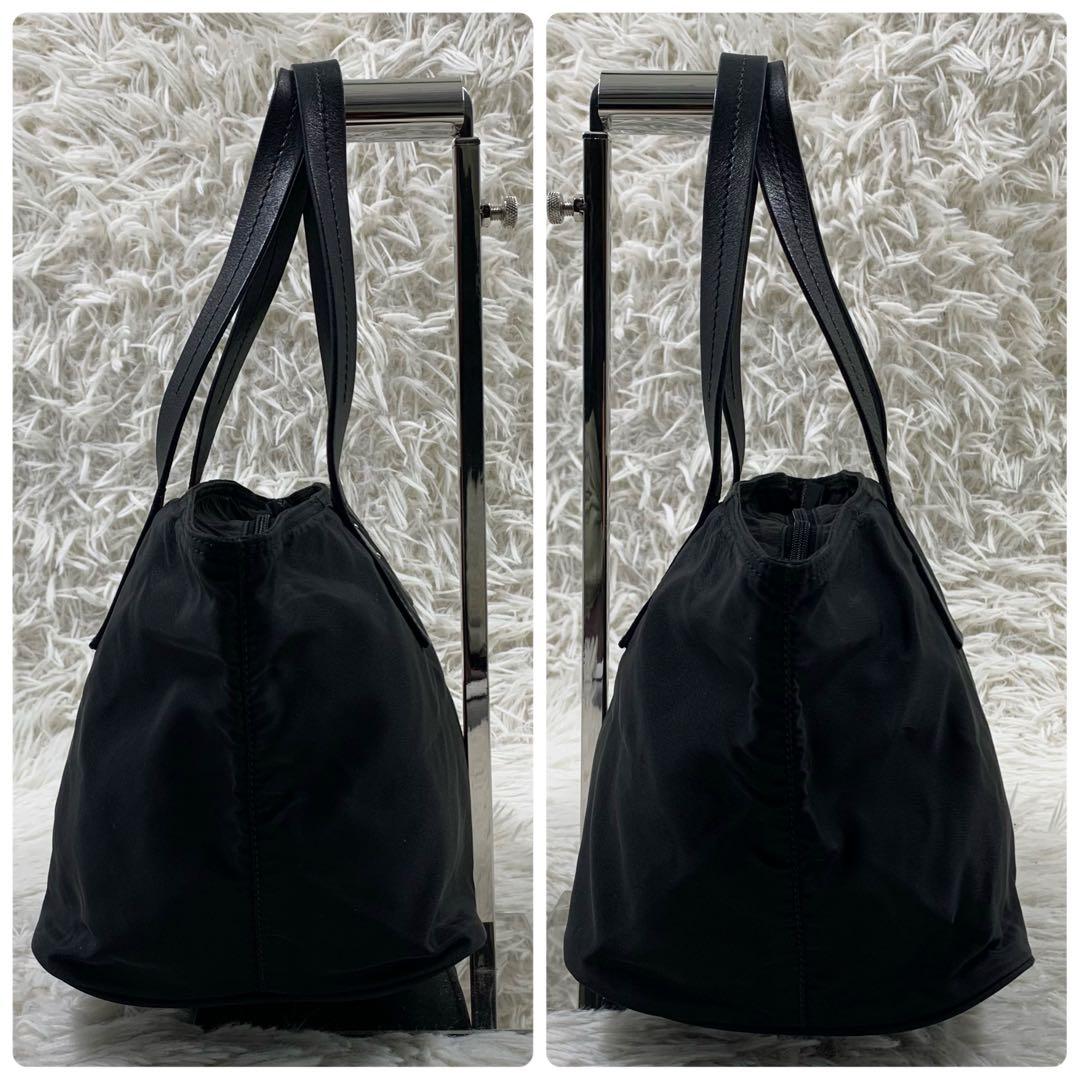 【✨極美品✨】プラダ トートバッグ 三角ロゴ 舟形 ナイロン ブラック