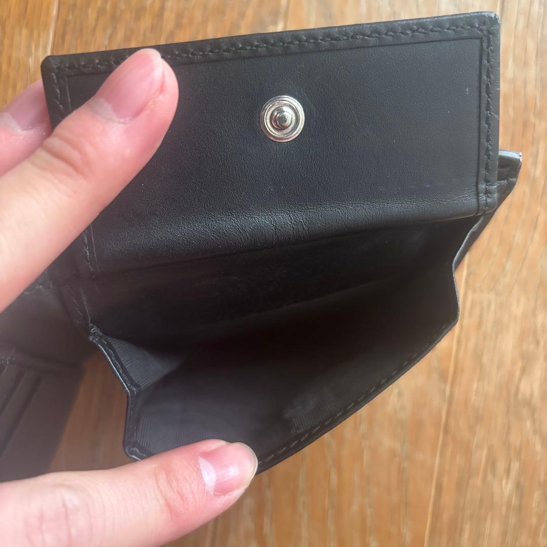 GUCCI 二つ折り財布 黒 赤ストライプ