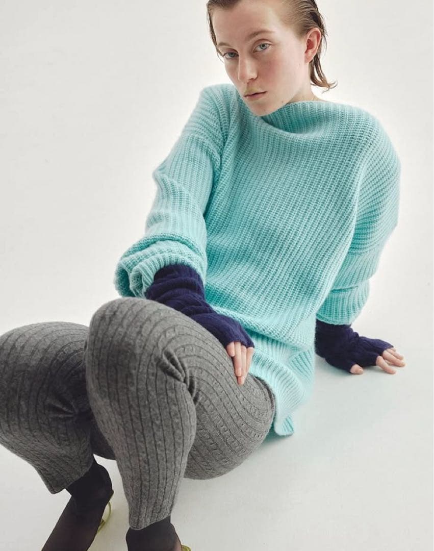 Y yo cashmere (イーヨ)アームウォーマー　カシミヤ