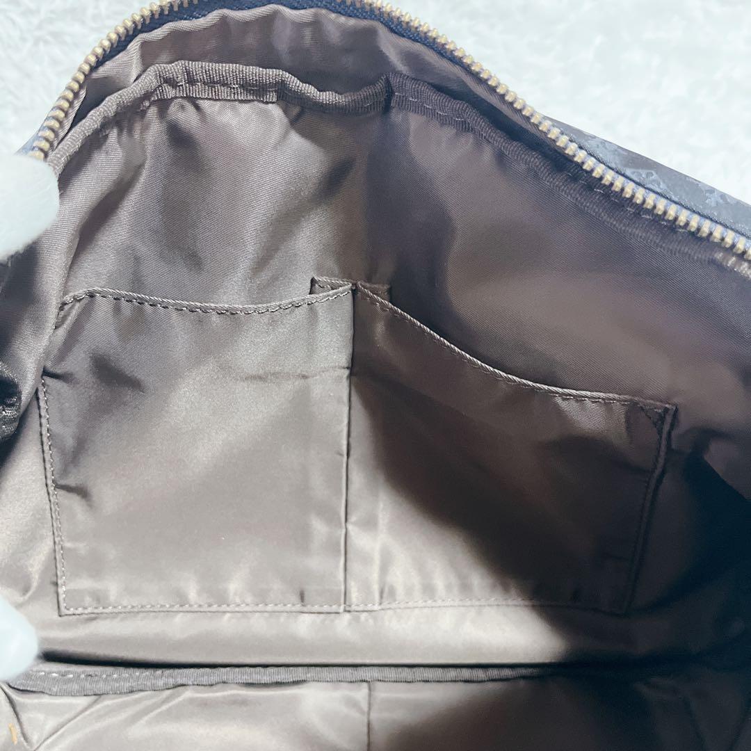 未使用品✨russet ショルダーバッグ　モノグラム　総柄　紺　ロゴ金具　保存袋