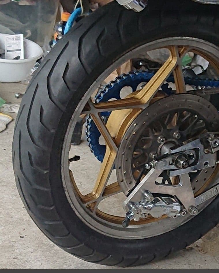 GS400 リア ディスク化に サンスタースプロケット スプロケタワー 当時