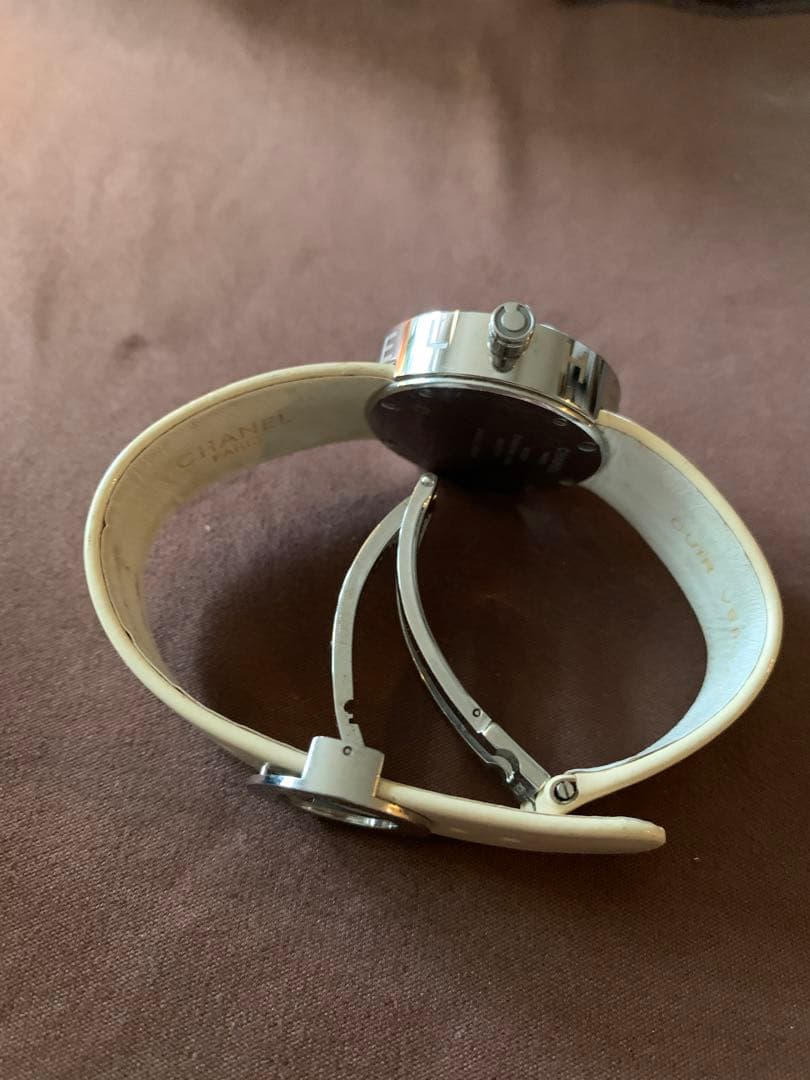 CHANEL シャネル時計　ラロンド　ホワイト