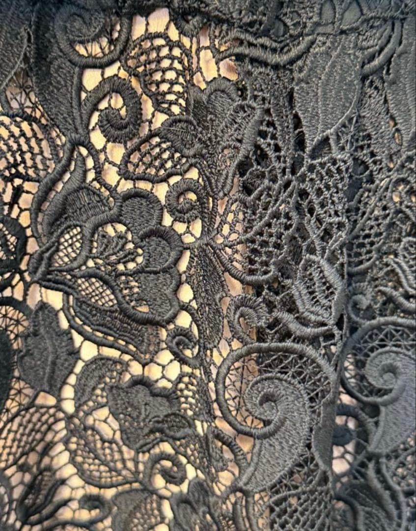 N°21 ヌメロヴェントゥーノ アシンメトリー総レースワンピース