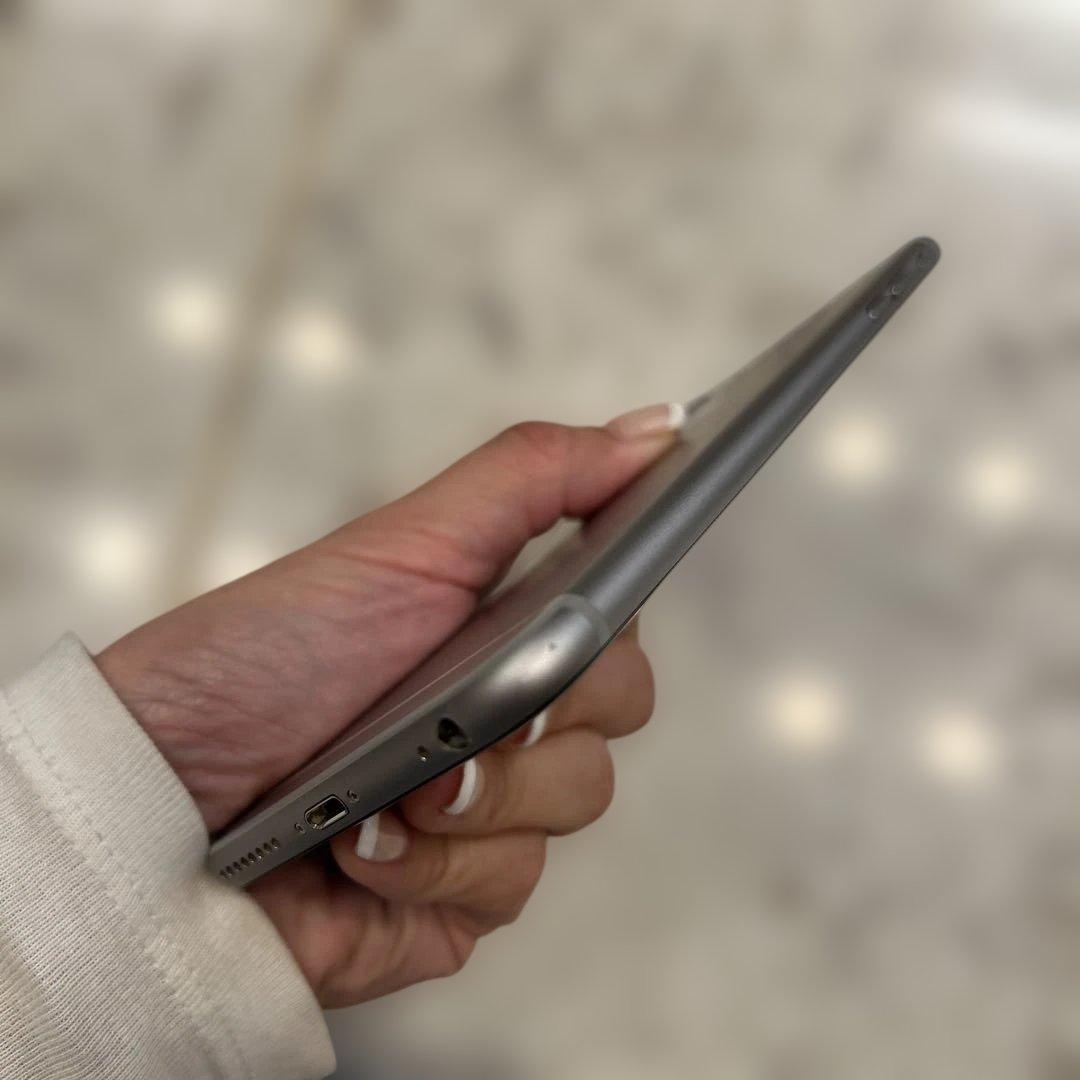 iPhone 6s Plus 128G SIMフリー　シルバー