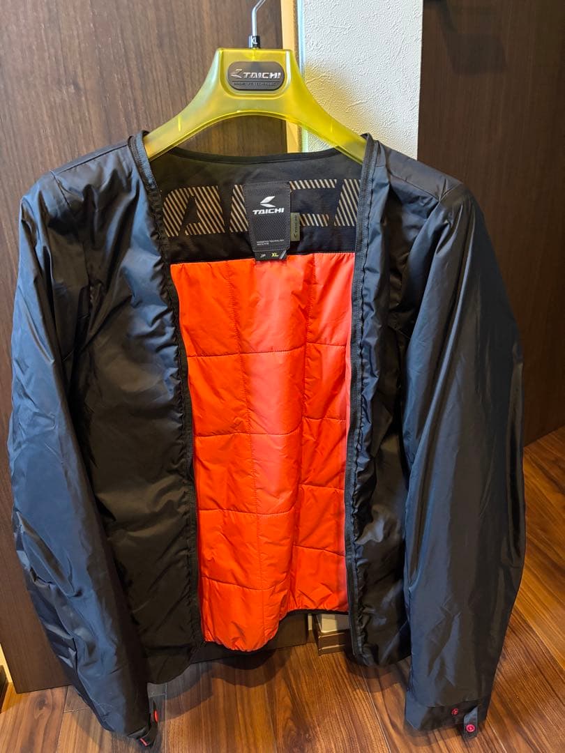 タイチ ウインタージャケット　XLサイズ