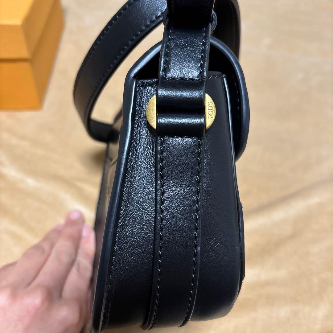 美品【Tod’s】トッズ ケイト レザー クロスボディ ショルダーバッグ ミニ