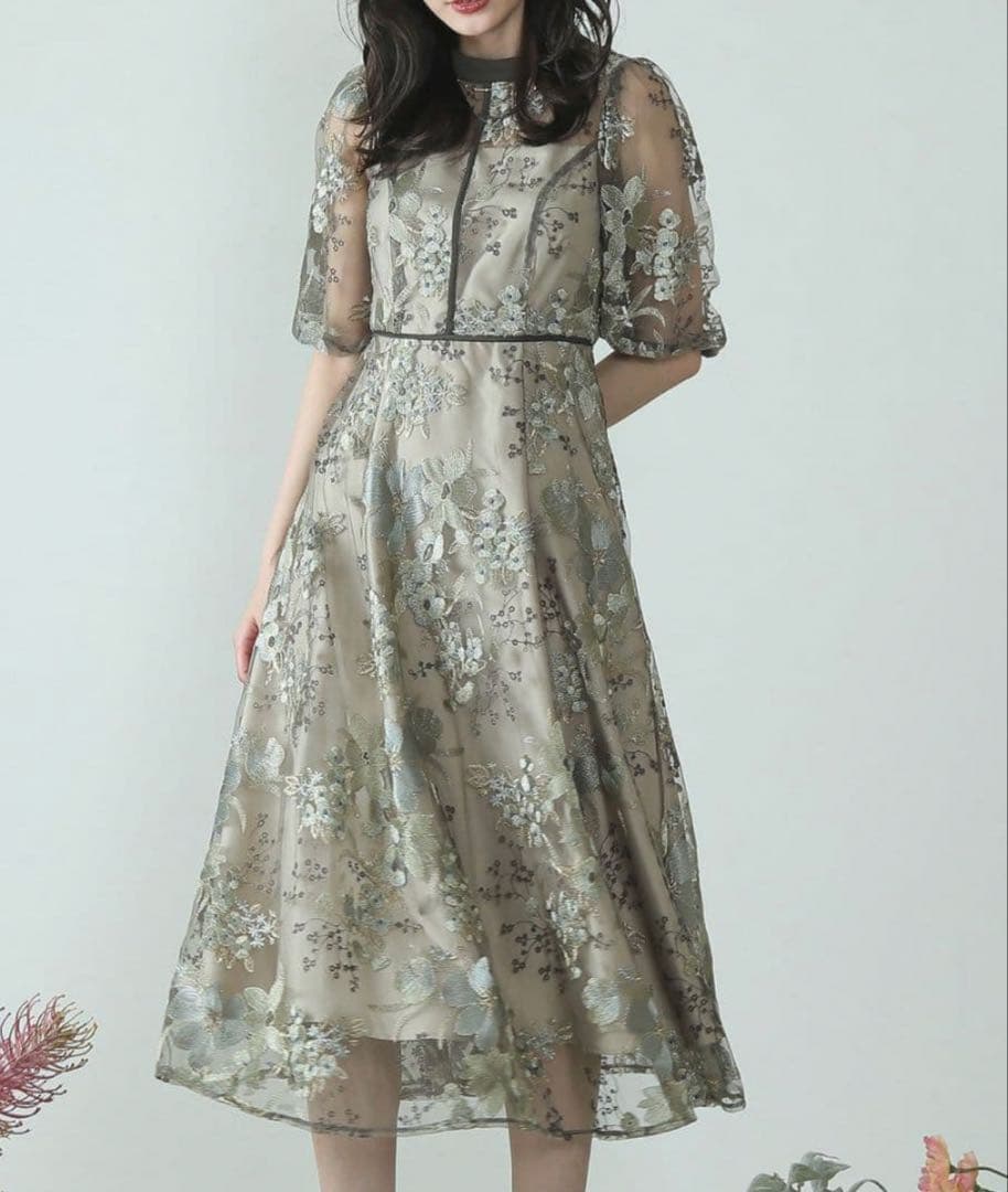 値下げ可【niana/kana】フラワー刺繍 ドレス オケージョン Mサイズ