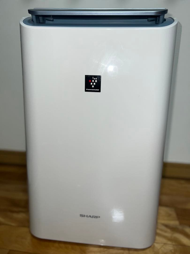 シャープ　除湿機　空気清浄機　プラズマクラスター CV-EF120