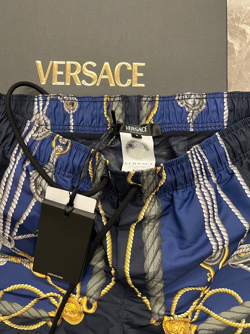 【新品未使用】VERSACE 水着 サイズ3